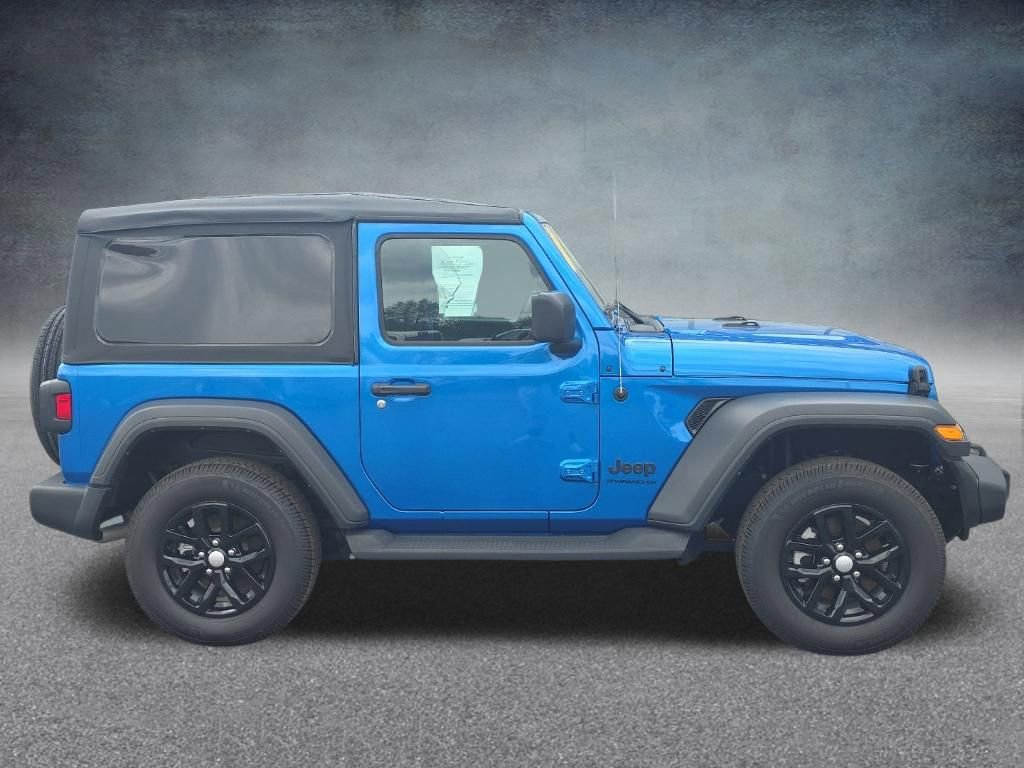 Used 2023 Jeep Wrangler Sport AWD/4WD image 9