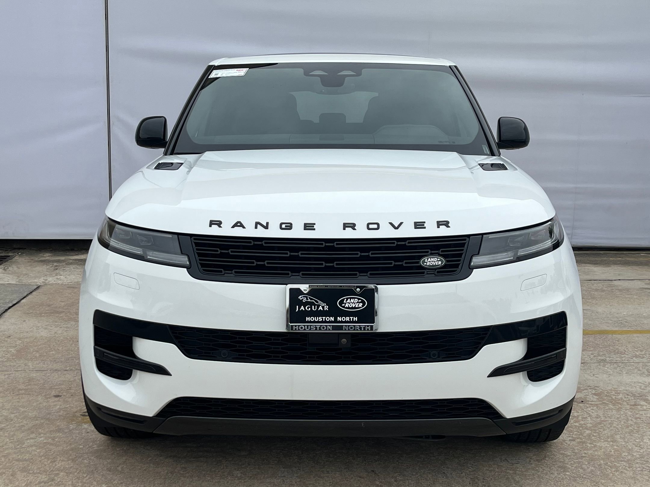 Certified 2025 Land Rover Range Rover Sport SE image 6