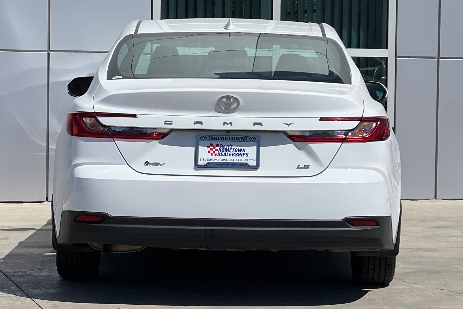 Certified 2025 Toyota Camry LE FWD image 5