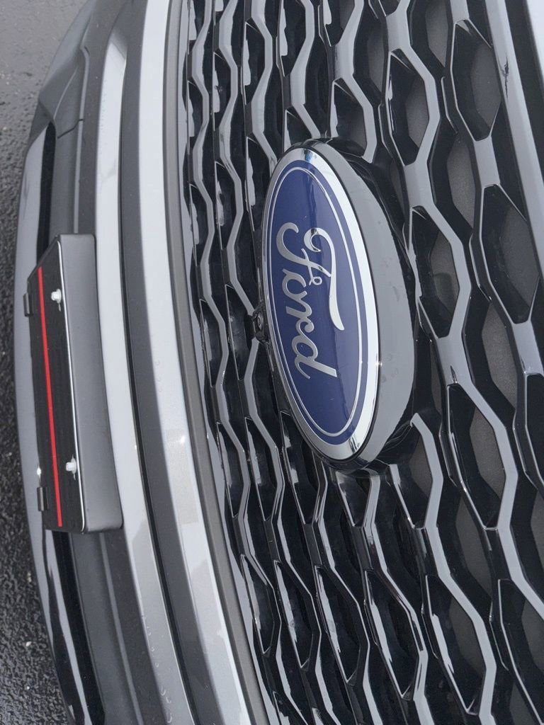 Used 2021 Ford Explorer ST w/ Equipment Group 401A image 18