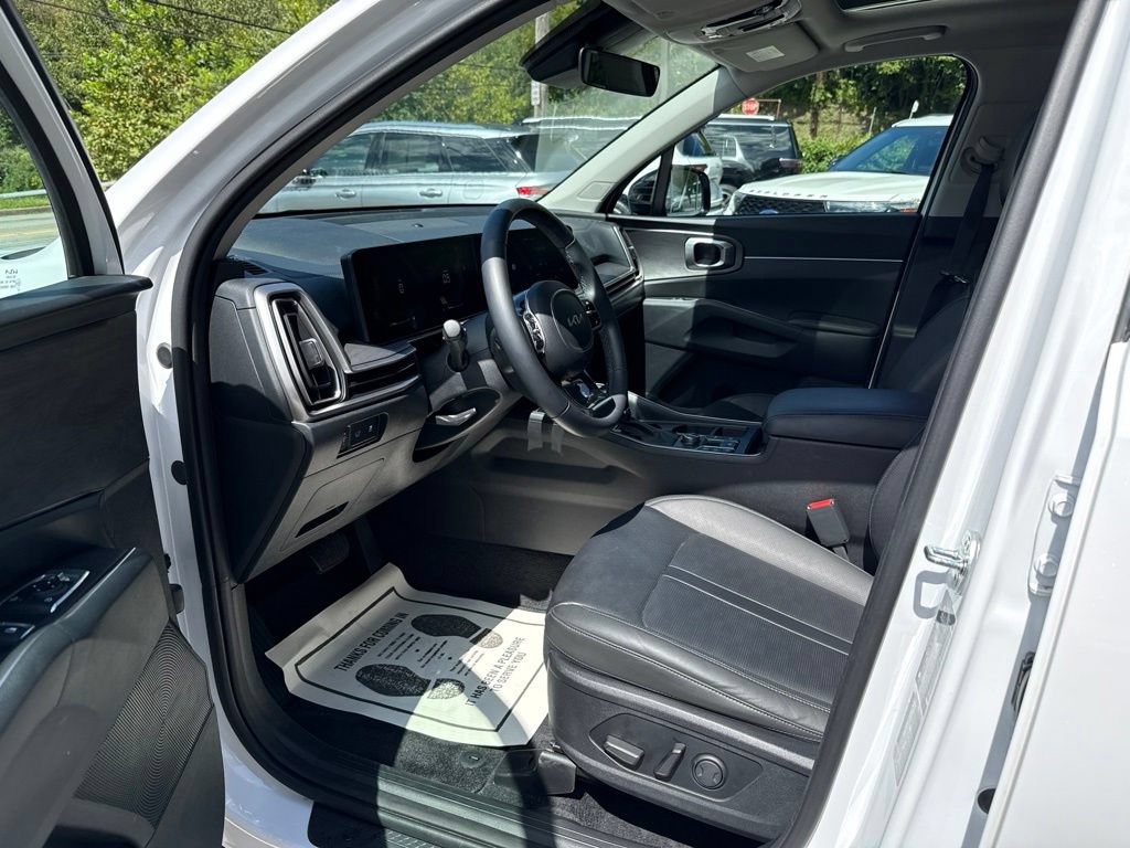 Used 2024 Kia Sorento X-Line EX AWD/4WD image 17