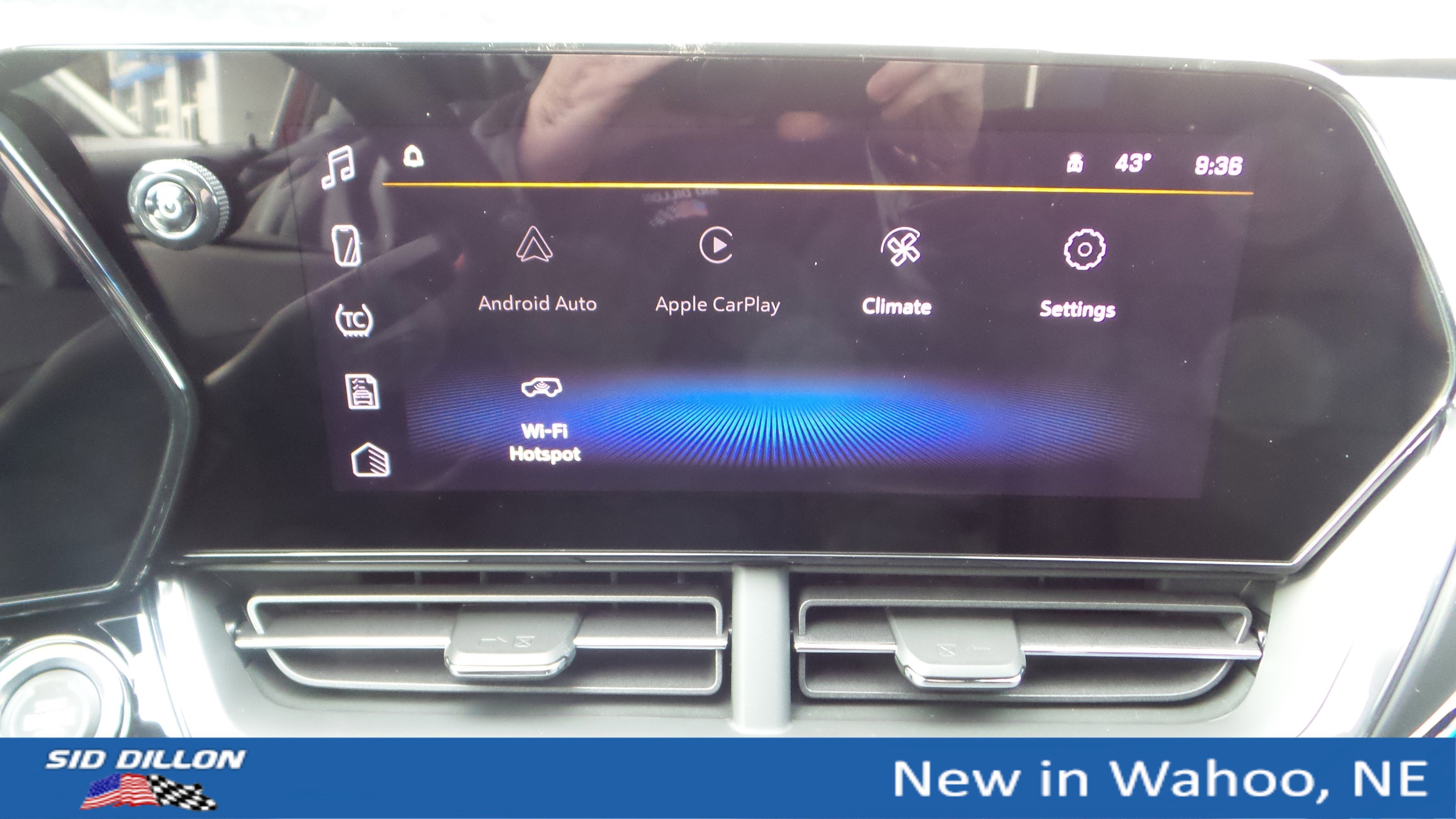 New 2026 Chevrolet Trax RS w/ Sunroof Package image 14