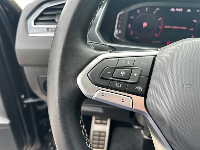 Certified 2023 Volkswagen Tiguan SEL R-Line AWD/4WD image 20