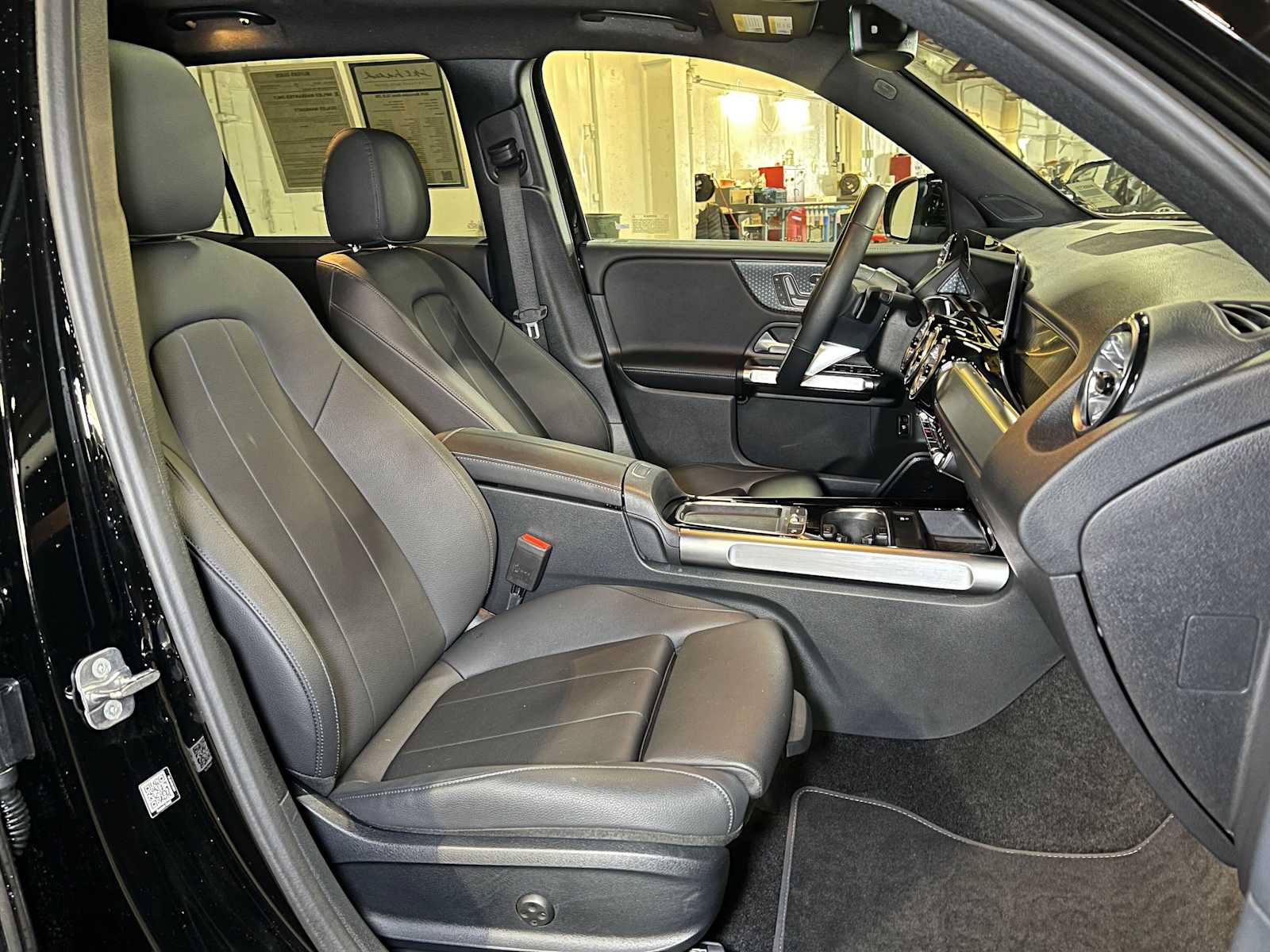 Certified 2026 Mercedes-Benz GLB 250 4MATIC image 12
