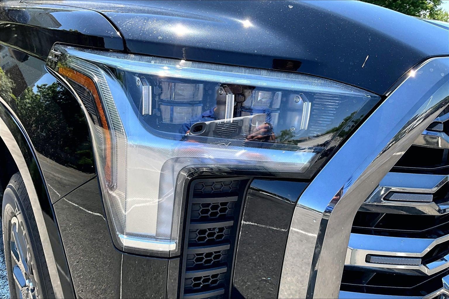 Used 2022 Toyota Tundra Platinum AWD/4WD image 27
