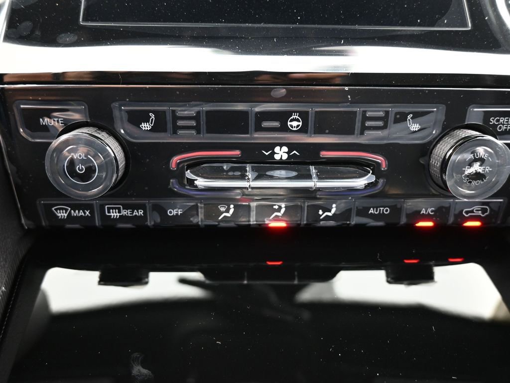 New 2025 Jeep Grand Cherokee Altitude image 21