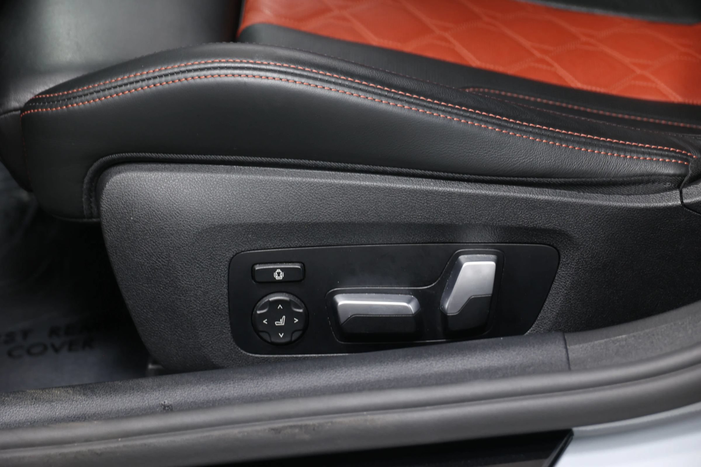 Used 2023 BMW M8 Gran Coupe xDrive Competition AWD/4WD image 17