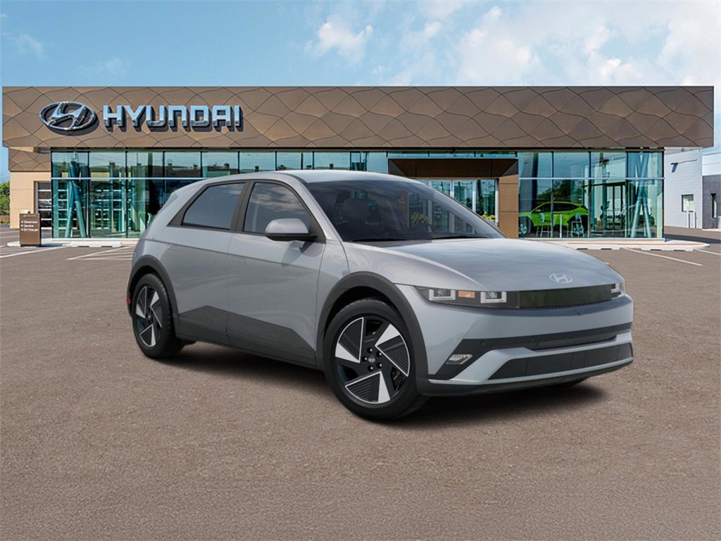 New 2025 Hyundai Ioniq 5 SE image 7