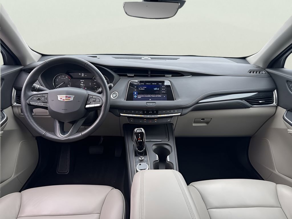 Used 2022 Cadillac XT4 Premium Luxury w/ Enhanced Visibility Package image 14