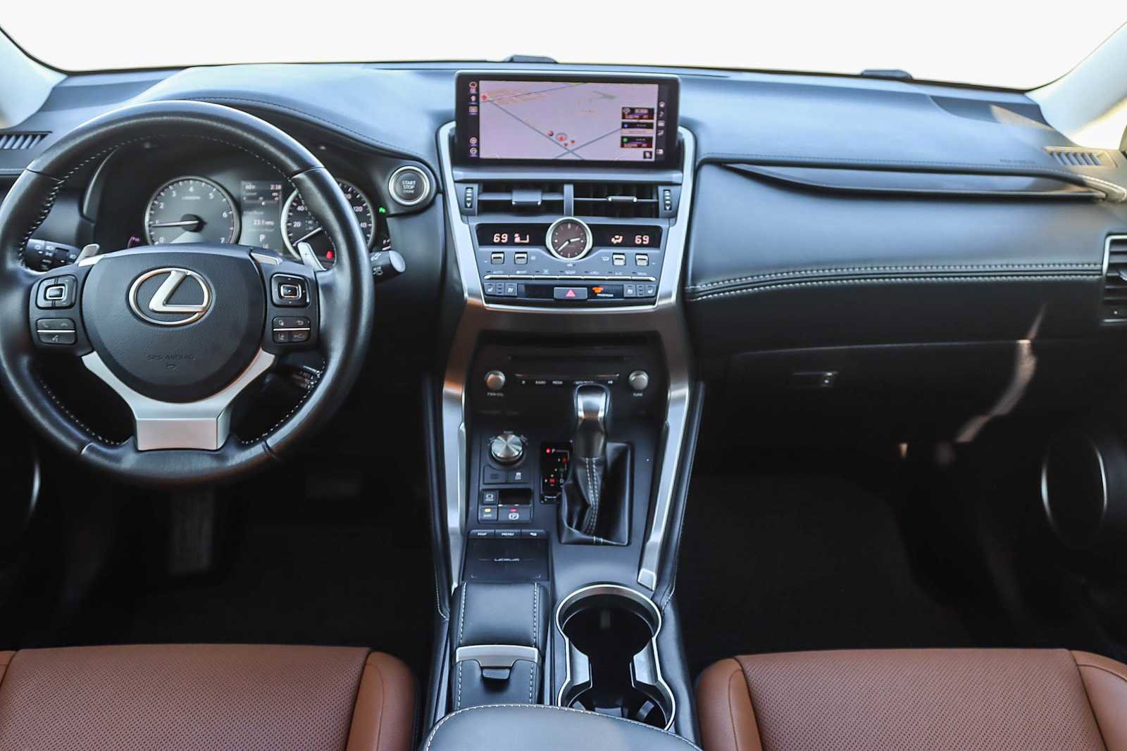 Used 2019 Lexus NX 300 AWD image 11