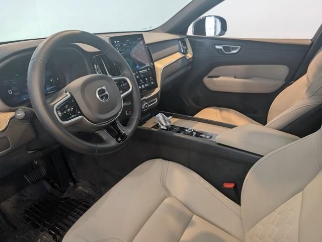 Used 2026 Volvo XC60 B5 Plus w/ Climate Package image 13