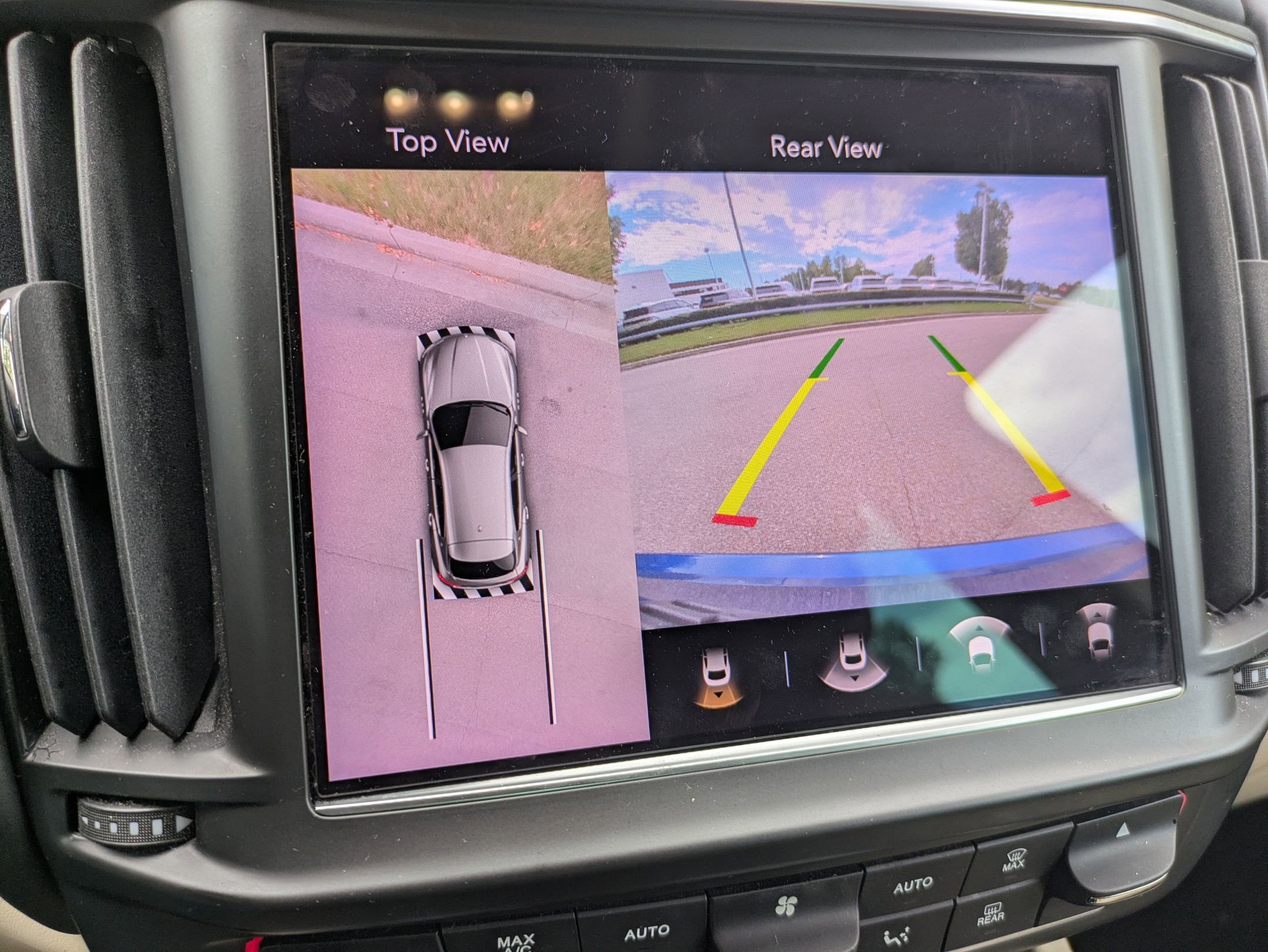 Certified 2022 Maserati Levante Modena image 17