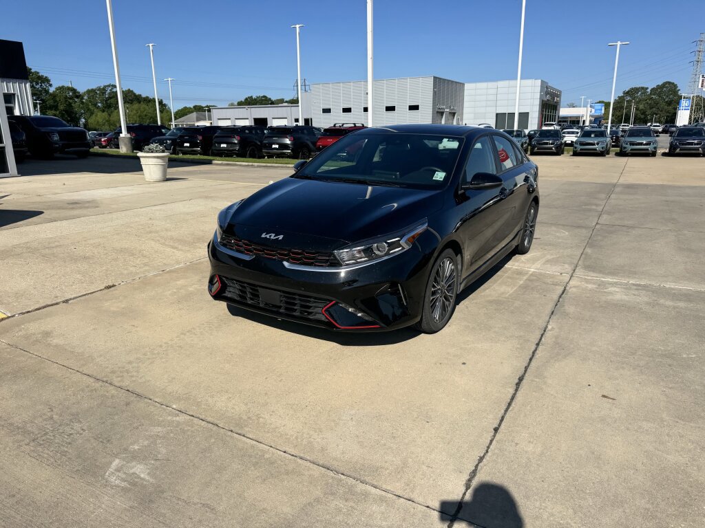Certified 2024 Kia Forte GT-Line w/ GT-Line Premium Package image 4