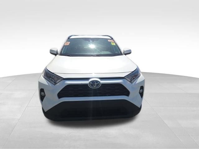 Used 2021 Toyota RAV4 XLE w/ XLE Grade Weather Package AWD/4WD image 8