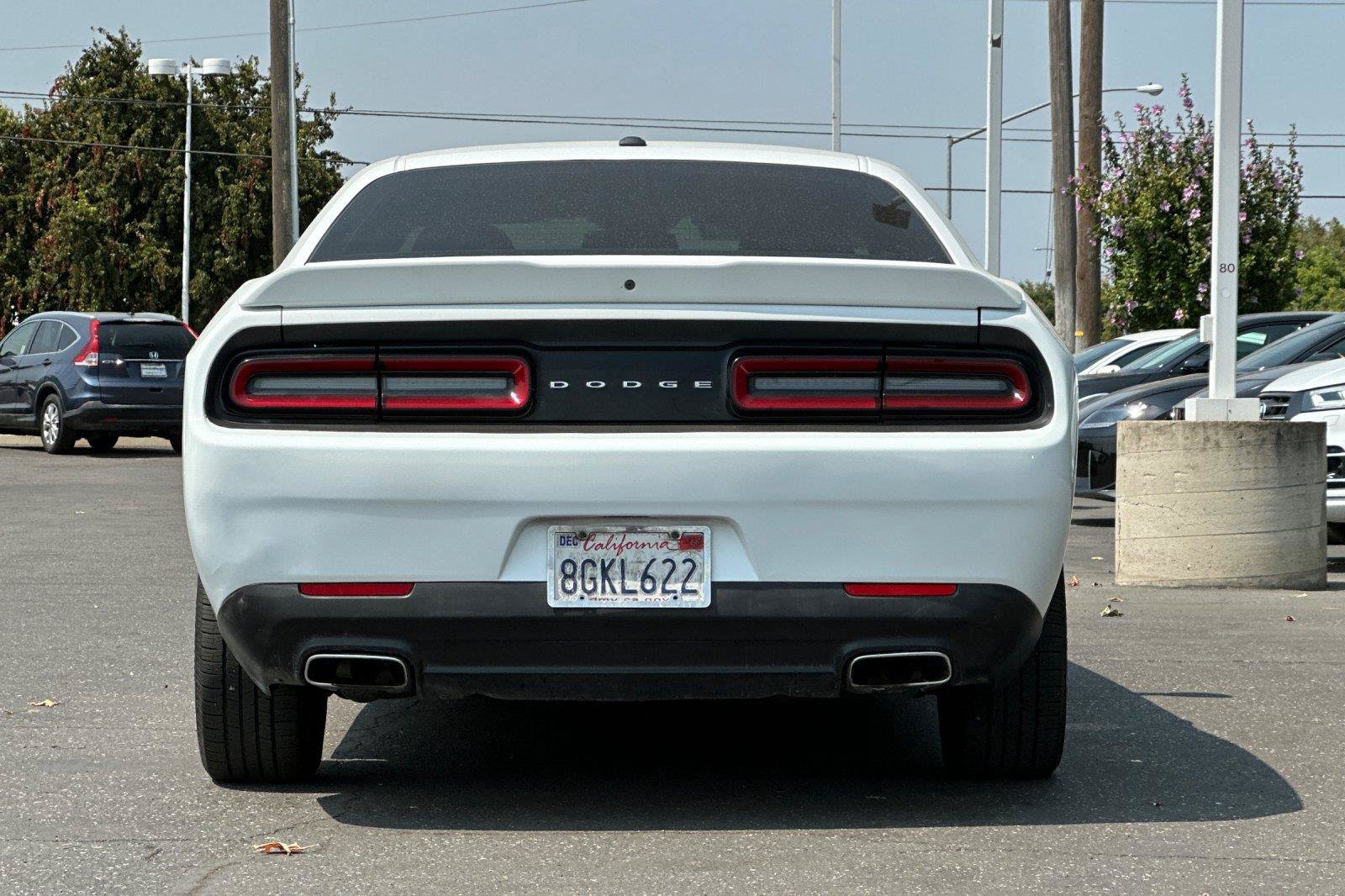 Used 2018 Dodge Challenger SXT RWD image 5