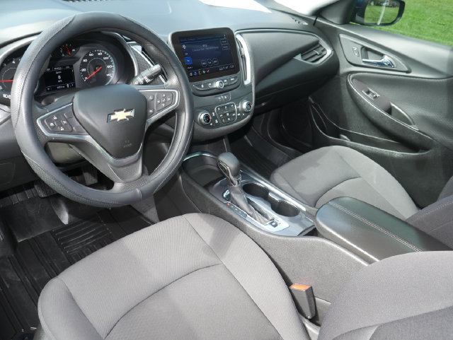 Used 2022 Chevrolet Malibu LT FWD image 14