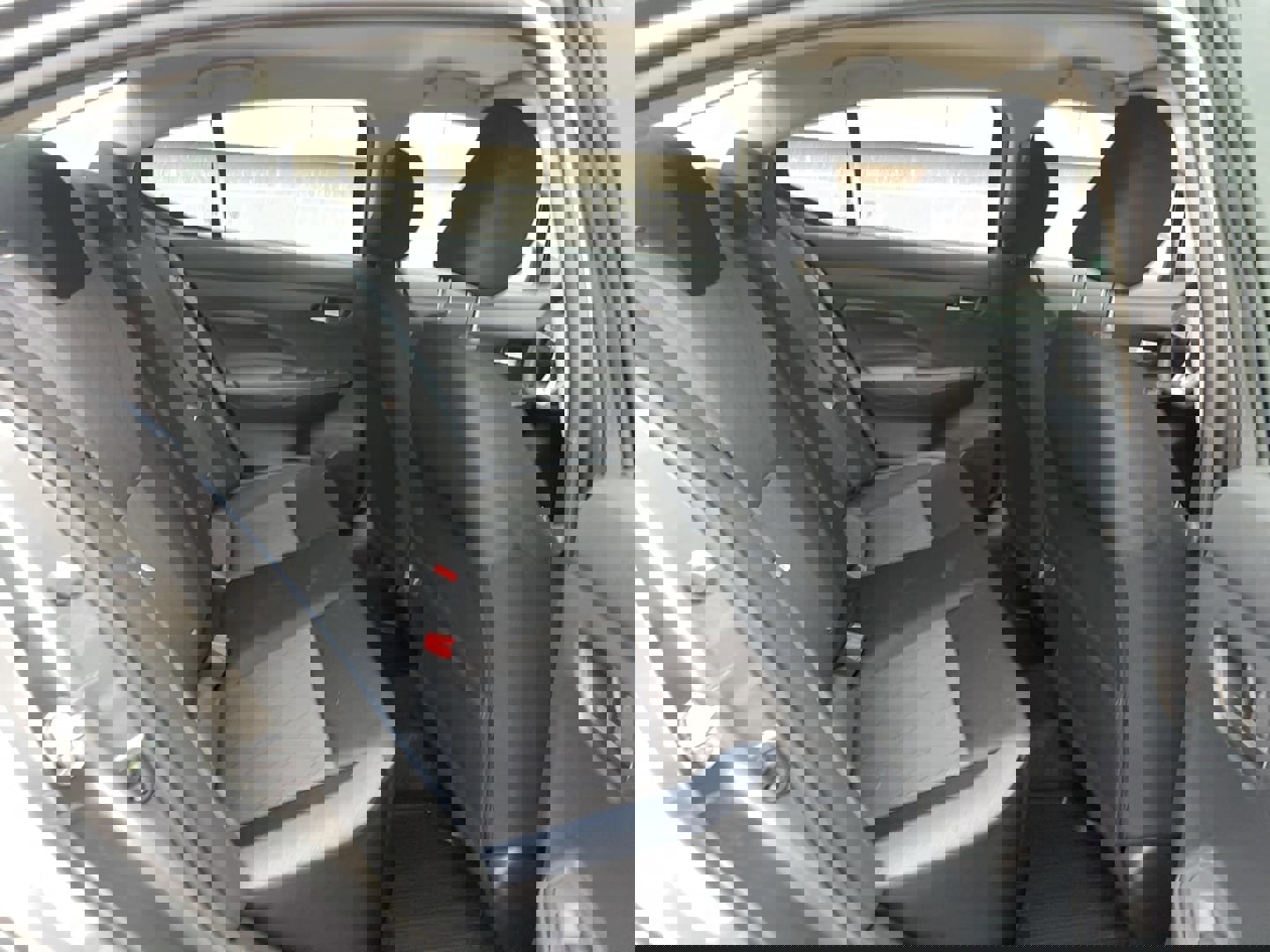 Used 2025 Nissan Versa SV w/ Trunk Package image 15