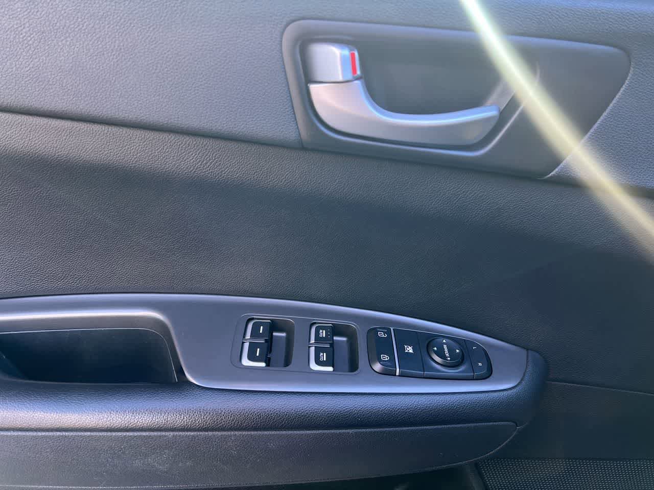 Used 2019 Kia Optima S w/ S Panoramic Sunroof Package image 13