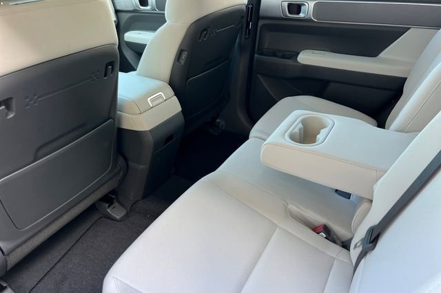 New 2026 Hyundai Santa Fe SE image 12