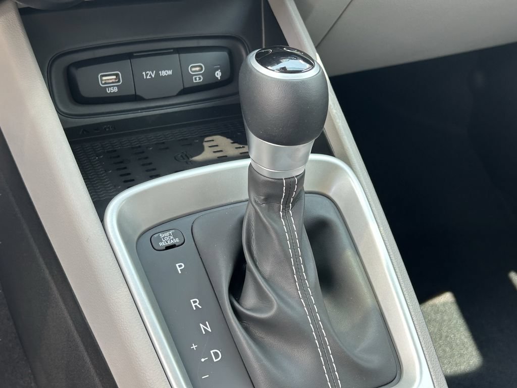 New 2026 Hyundai Venue SEL FWD image 27
