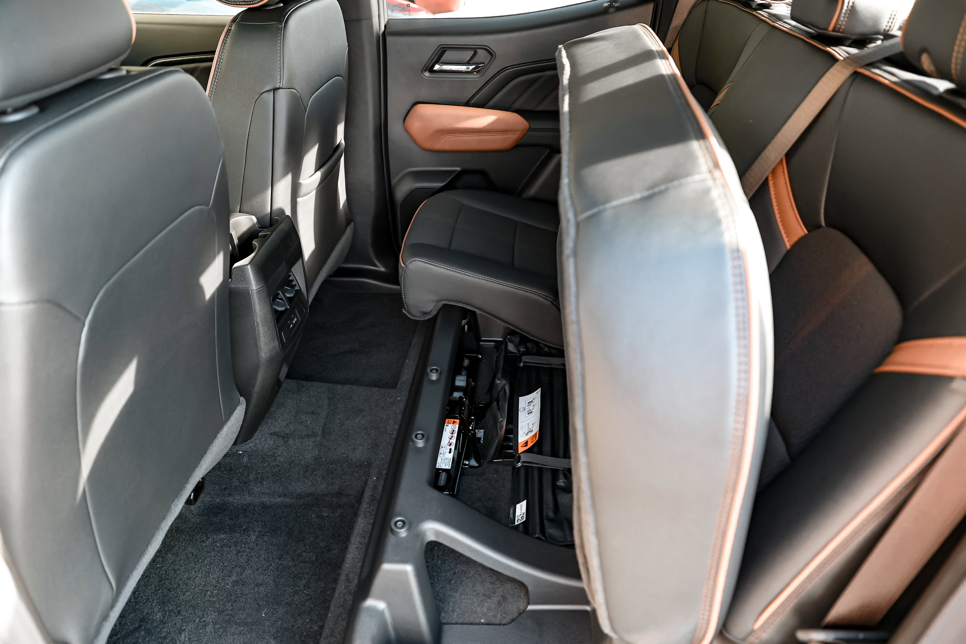 New 2026 GMC Canyon AT4 image 19