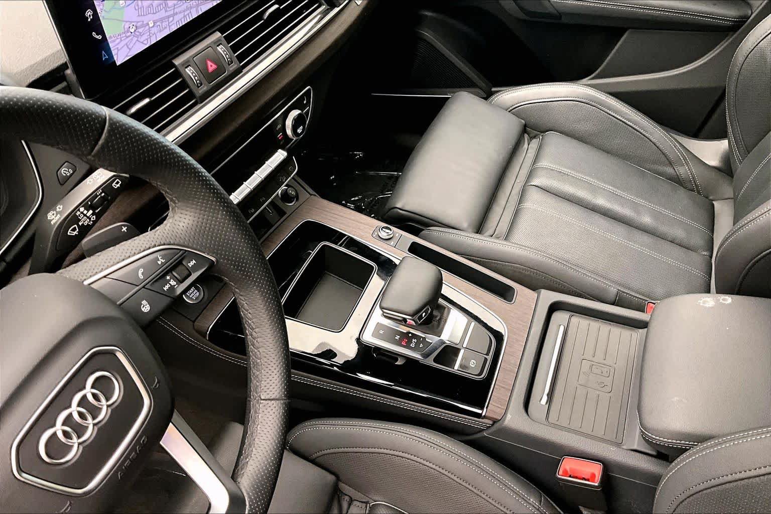 Used 2024 Audi Q5 e Prestige w/ Prestige Package AWD/4WD image 17