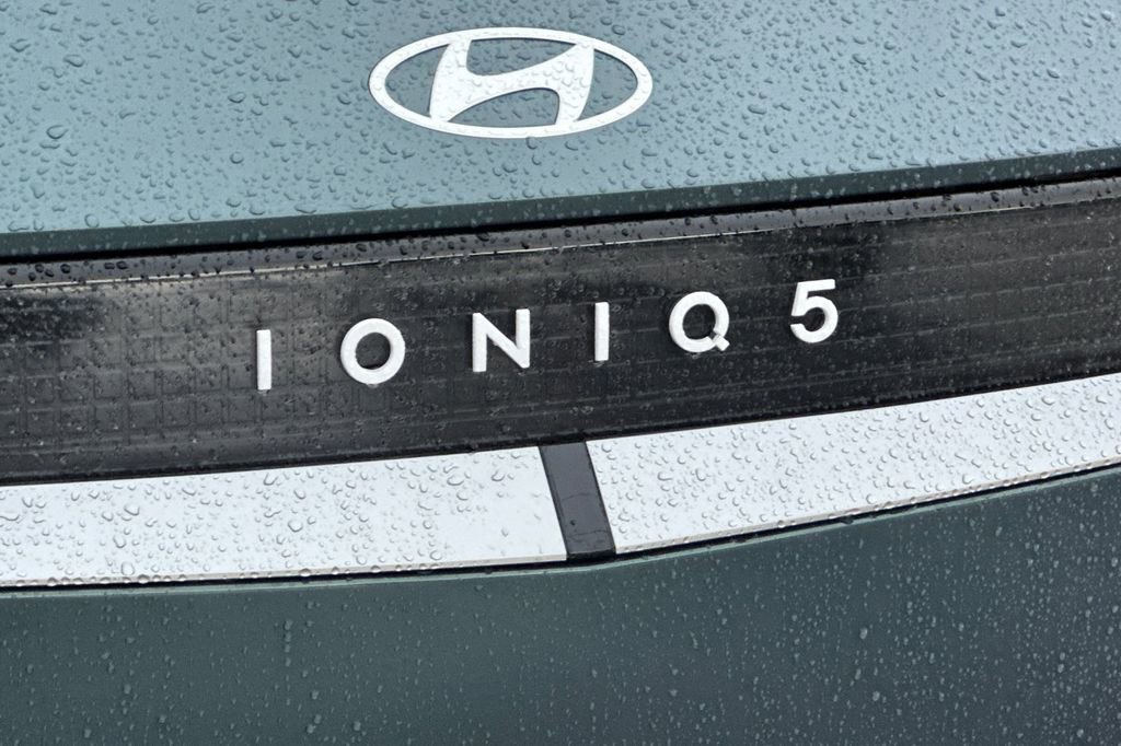 New 2026 Hyundai Ioniq 5 SEL image 24