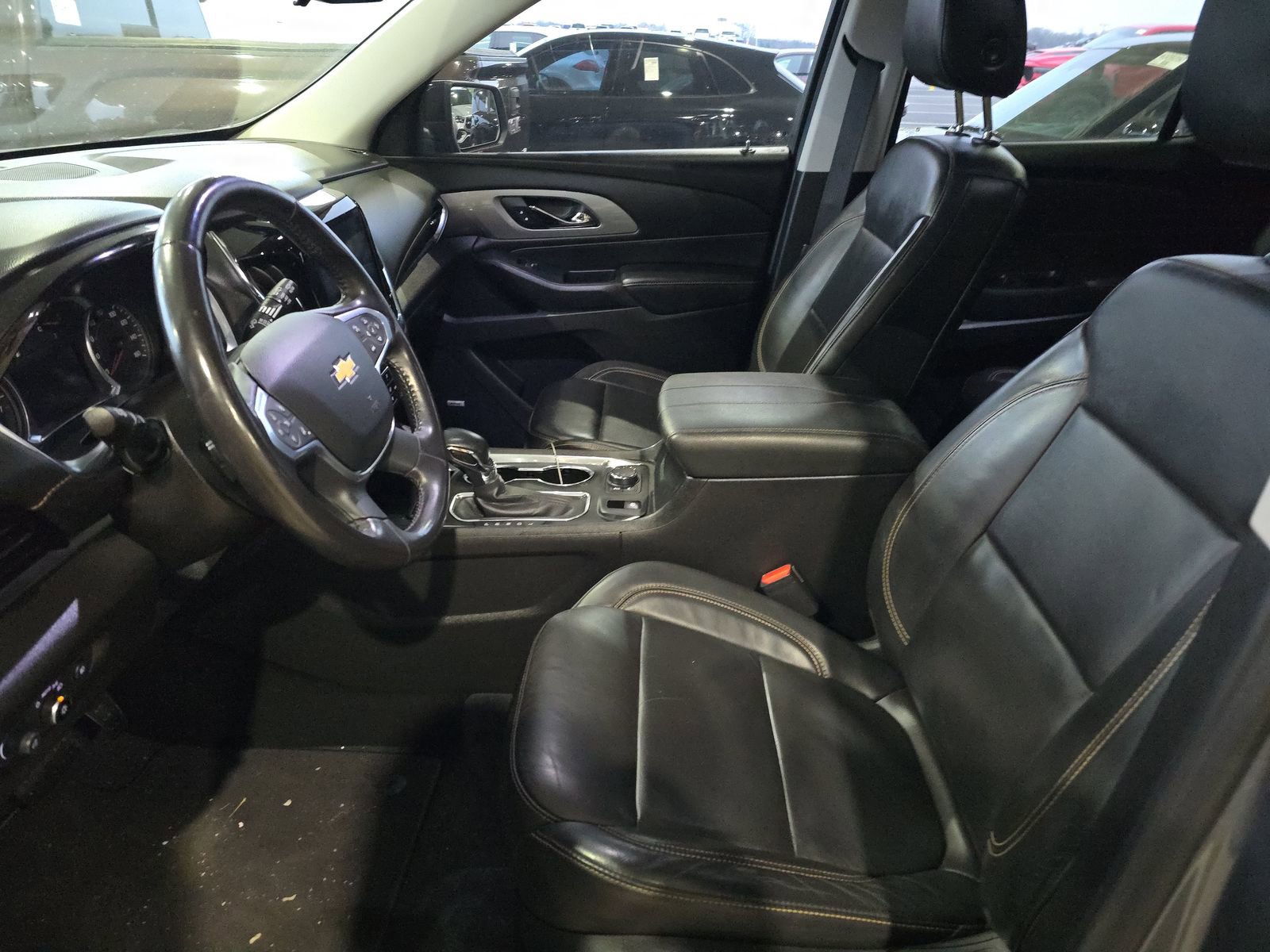 Used 2021 Chevrolet Traverse LT w/ LT Premium Package image 14