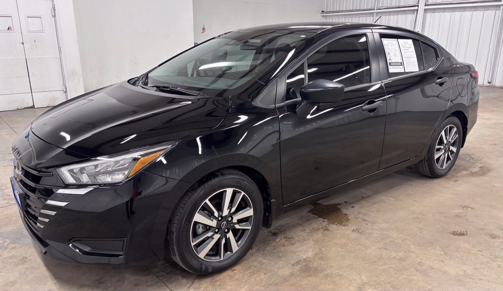 Used 2025 Nissan Versa S w/ S Plus Package FWD image 3