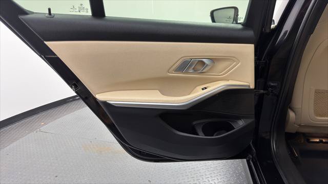 Used 2021 BMW 330i Sedan RWD image 17