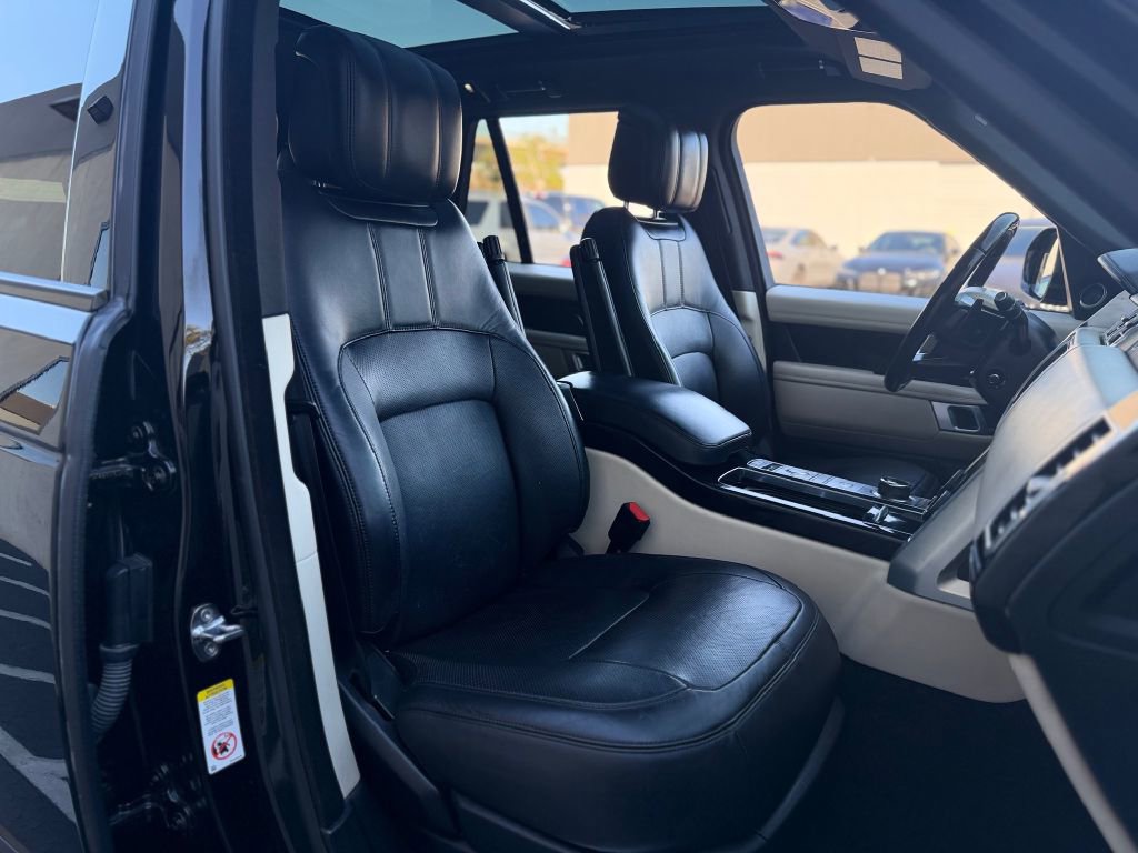 Used 2019 Land Rover Range Rover Supercharged image 21