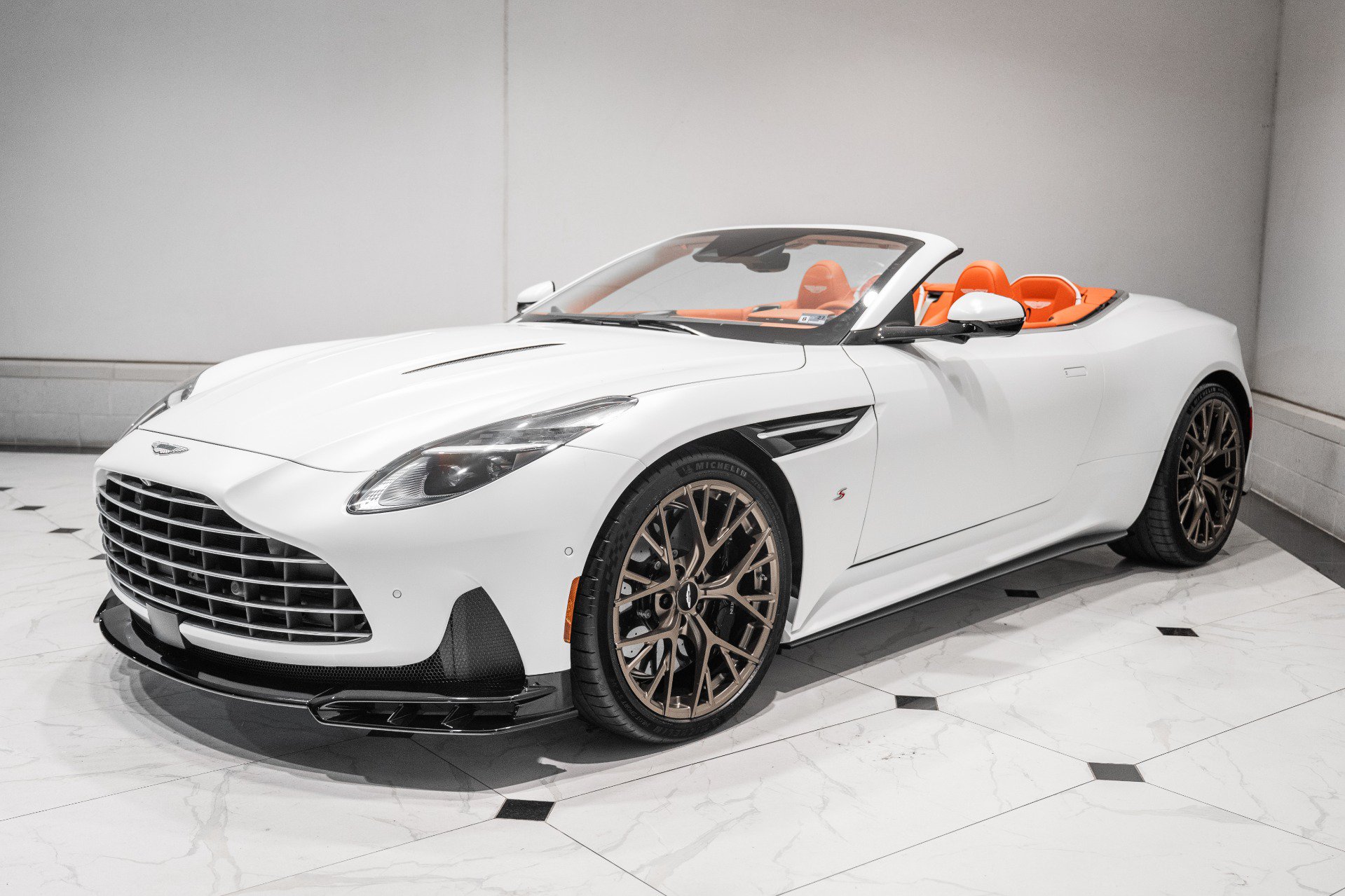 New 2026 Aston Martin DB12 Convertible RWD image 43