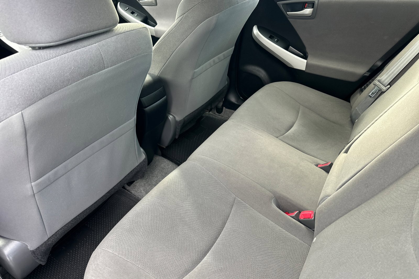 Used 2014 Toyota Prius Three image 9