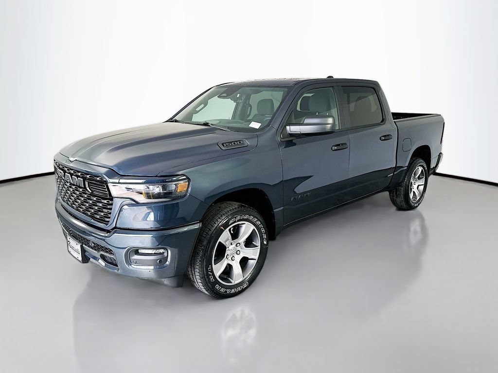 New 2026 RAM 1500 Express AWD/4WD image 3
