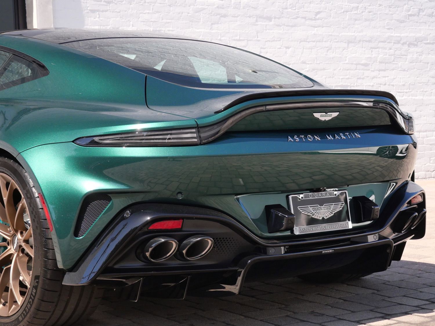 New 2026 Aston Martin V8 Vantage S RWD image 8
