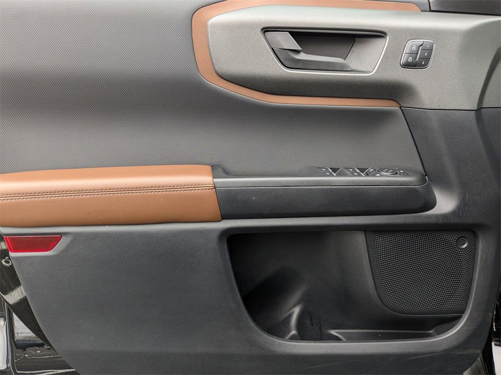 Used 2025 Ford Bronco Sport Outer Banks image 13