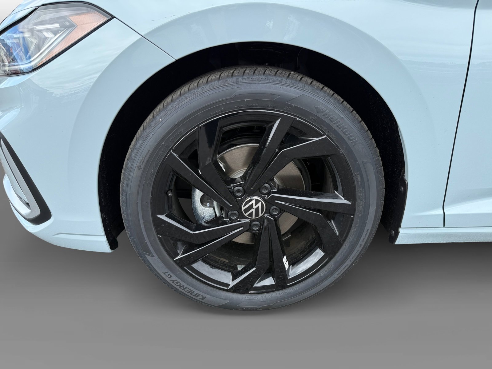 New 2025 Volkswagen Jetta SE image 9