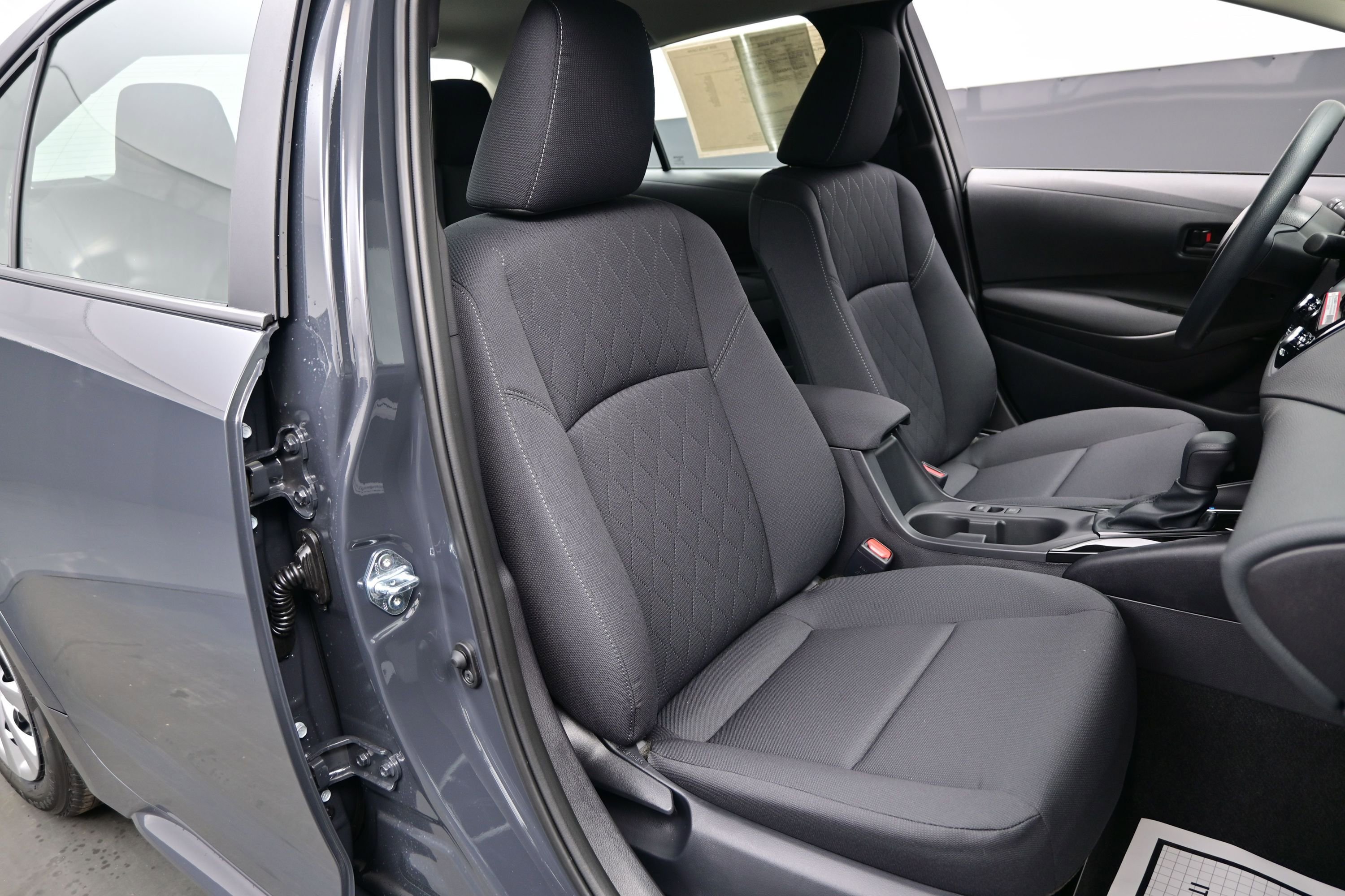 Used 2026 Toyota Corolla LE FWD image 13