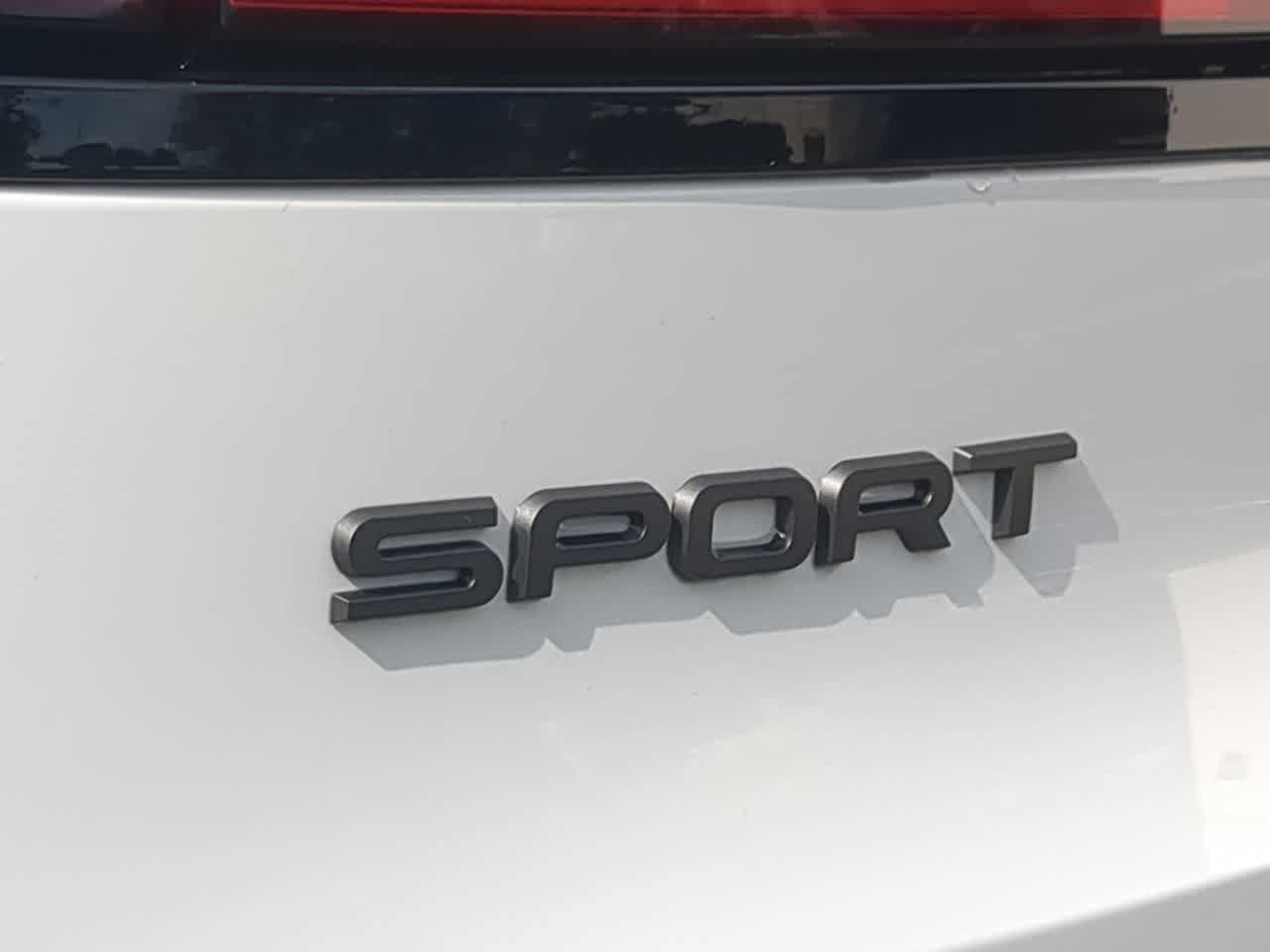 New 2026 Land Rover Range Rover Sport Dynamic SE AWD/4WD image 13