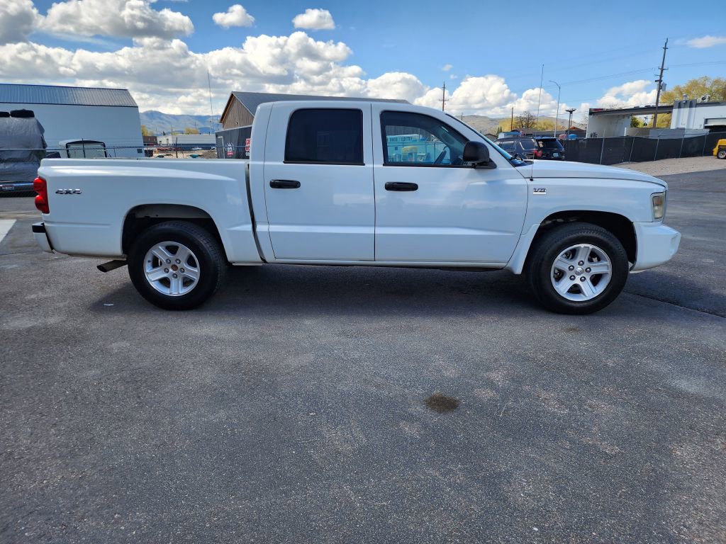Used 2011 Dodge Dakota Big Horn w/ Trailer Tow Group AWD/4WD image 4
