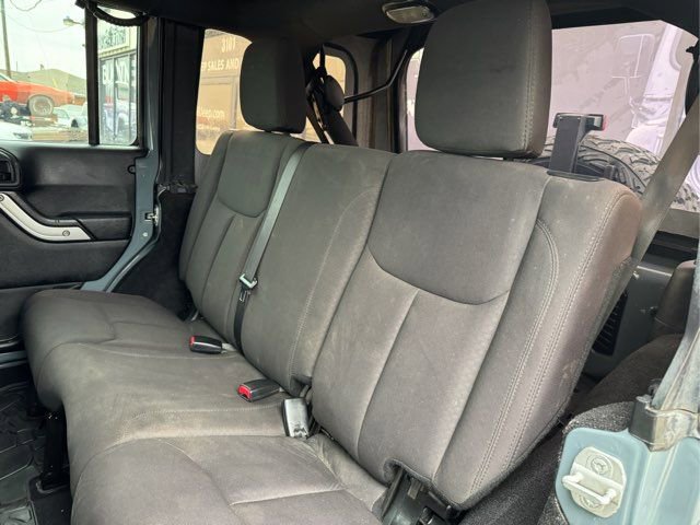 Used 2014 Jeep Wrangler Unlimited Sport w/ Connectivity Group image 35