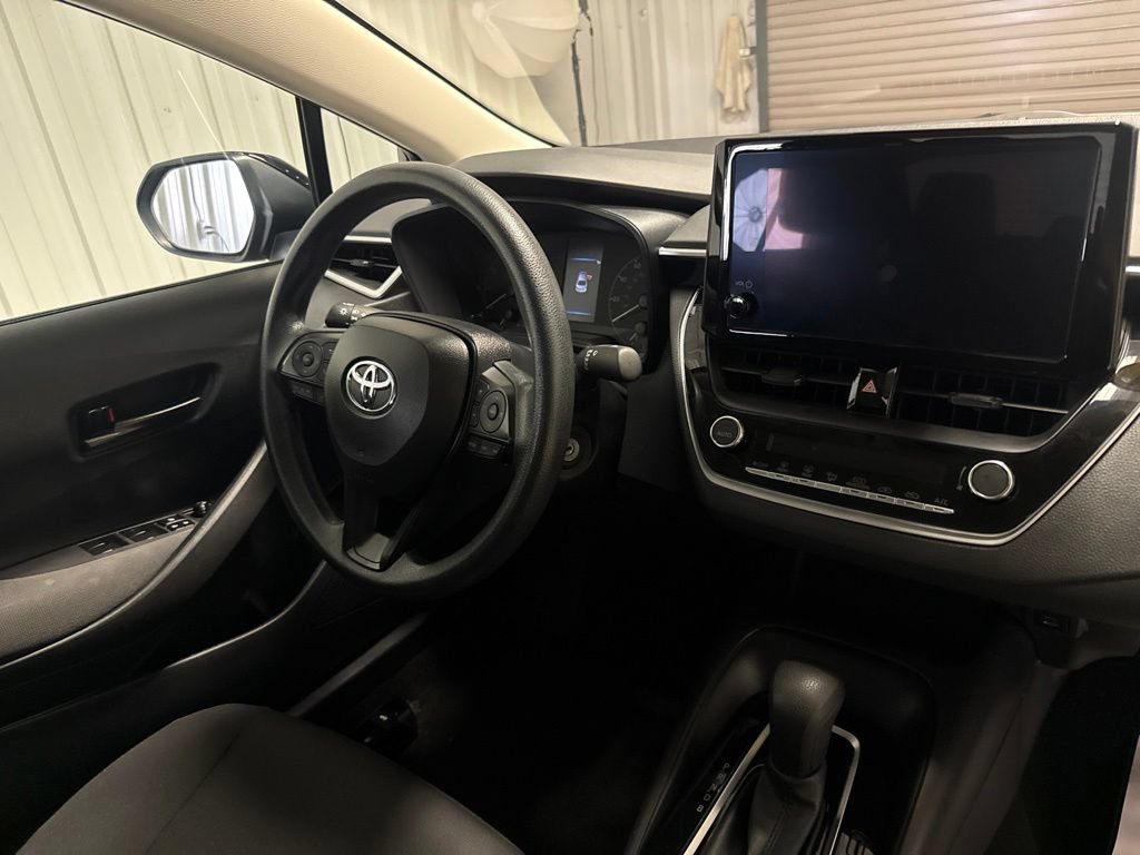 Used 2024 Toyota Corolla LE FWD image 23
