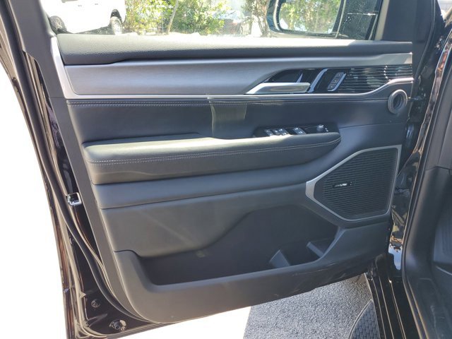 New 2025 Jeep Wagoneer Series II image 10