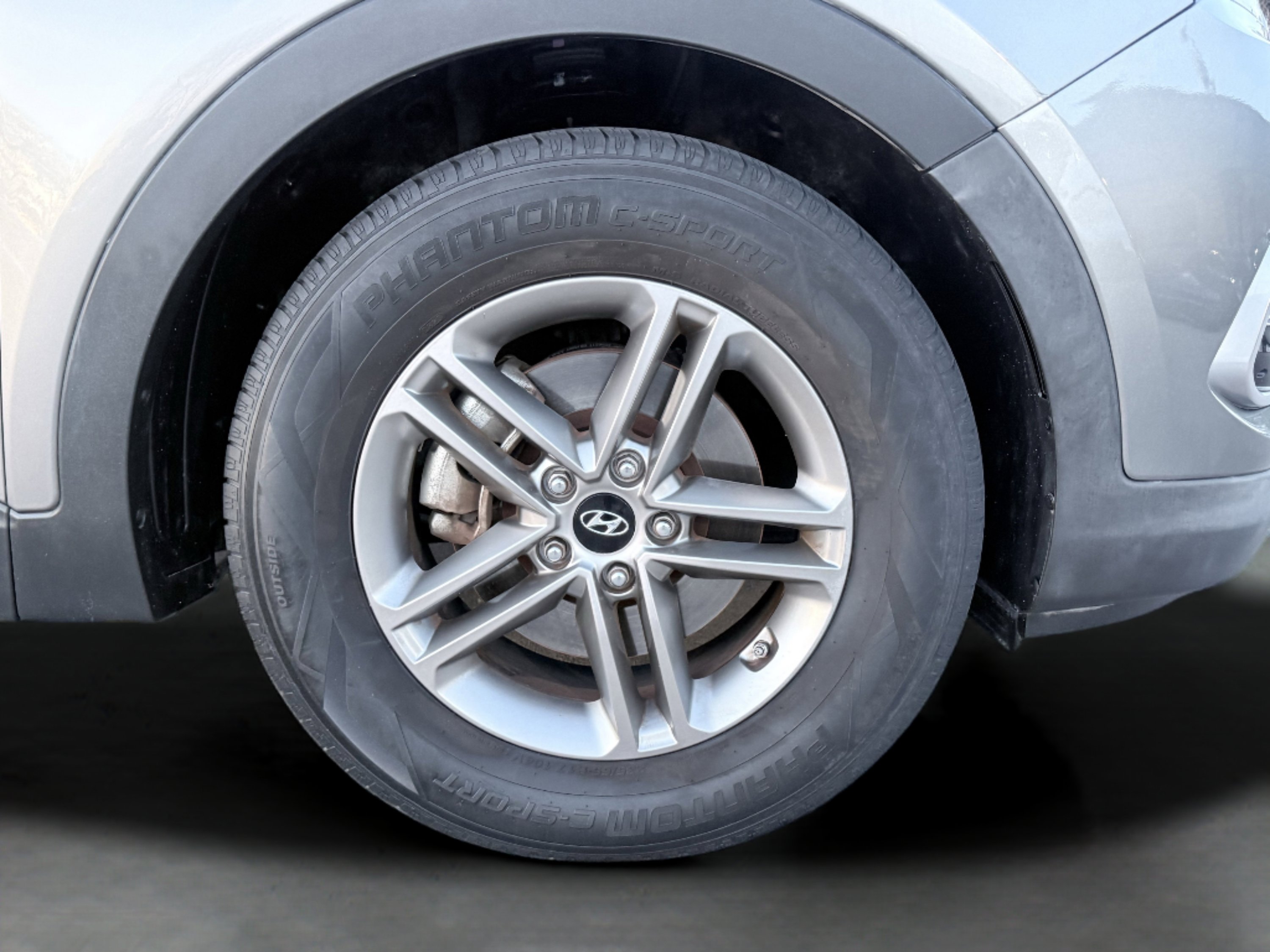 Used 2017 Hyundai Santa Fe Sport FWD image 9