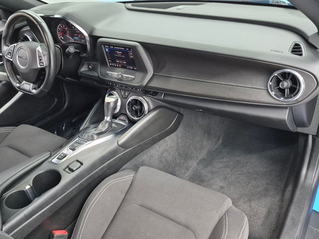 Used 2022 Chevrolet Camaro LT RWD image 20