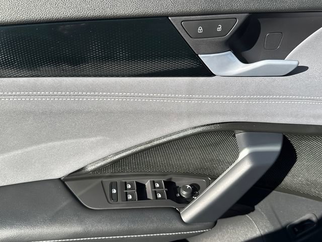 New 2026 Volkswagen Tiguan SE R-Line image 41