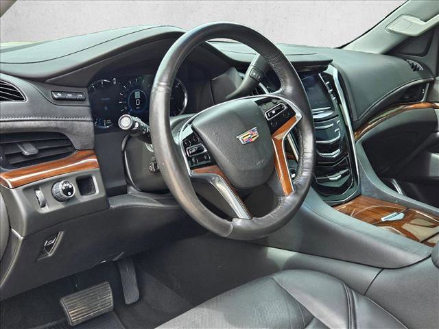 Used 2019 Cadillac Escalade Premium Luxury RWD image 9