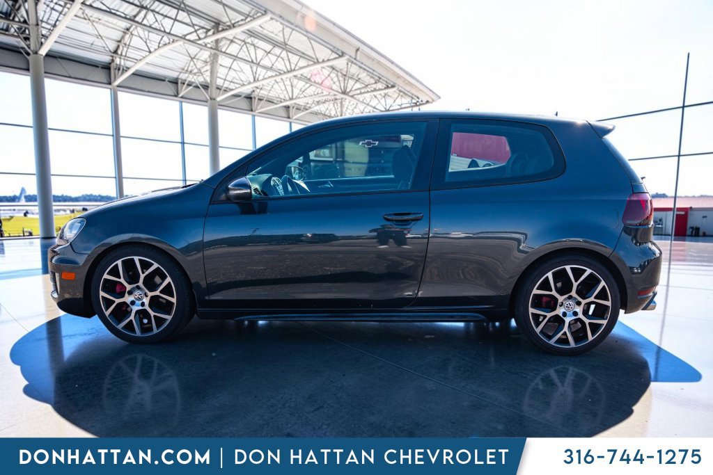 Used 2011 Volkswagen GTI 2-Door FWD image 2