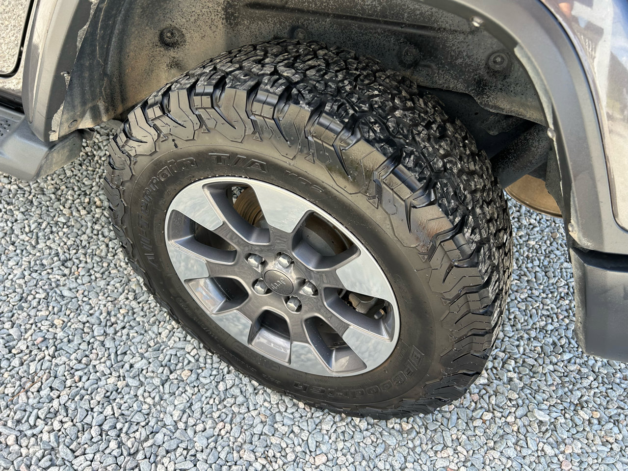 Used 2019 Jeep Wrangler Unlimited Sahara image 30