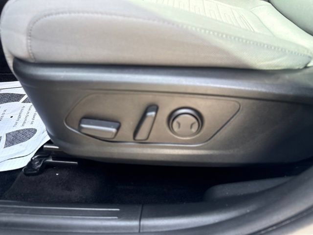 Used 2022 Hyundai Santa Cruz SEL FWD image 3